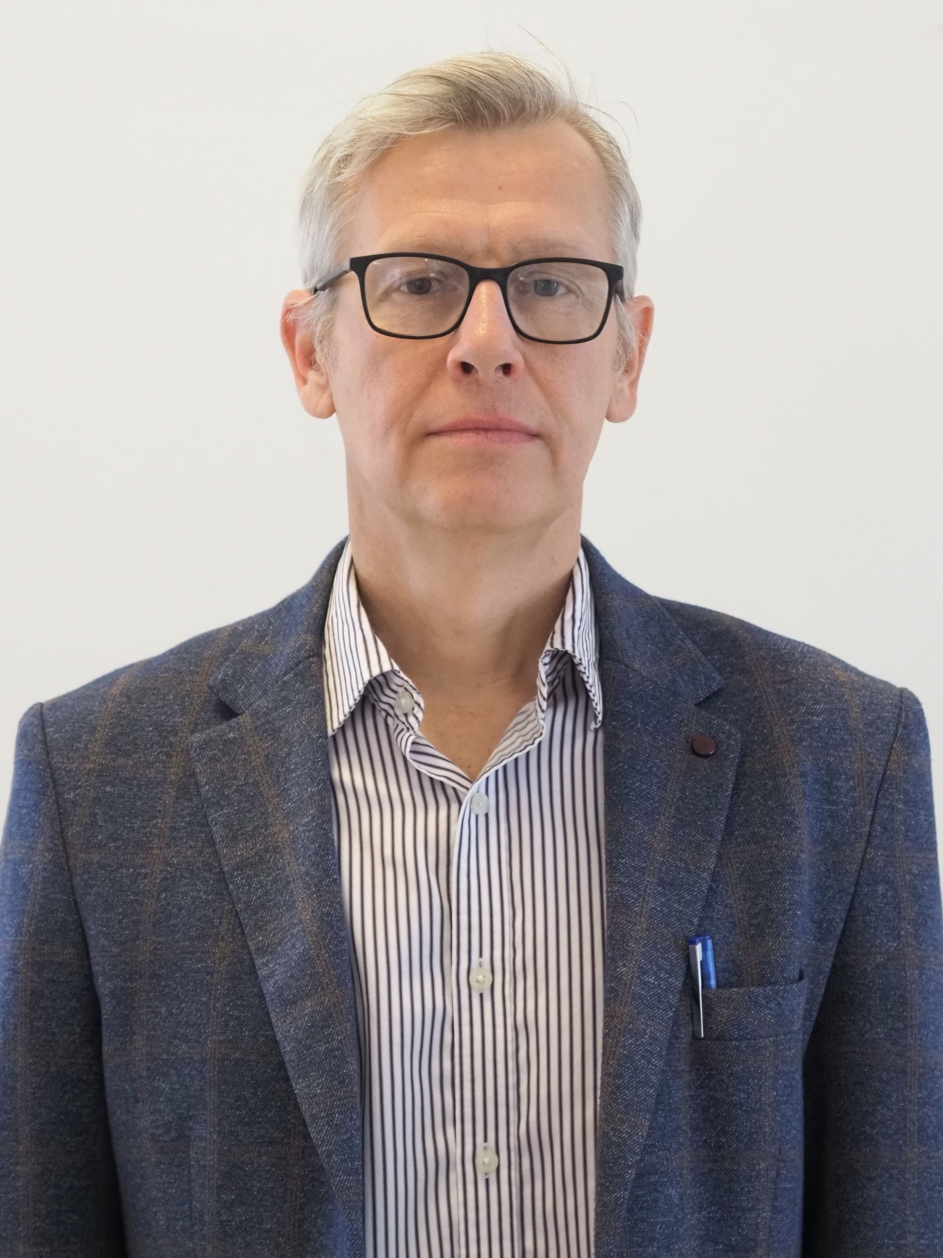 Dr. Villányi Balázs_Pb203518_2.jpg